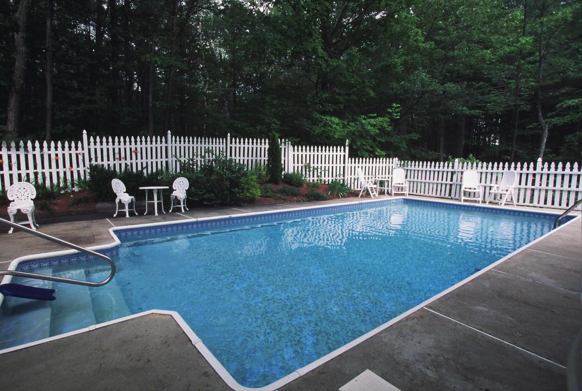 Red Elephant Inn Bed And Breakfast North Conway Facilities photo