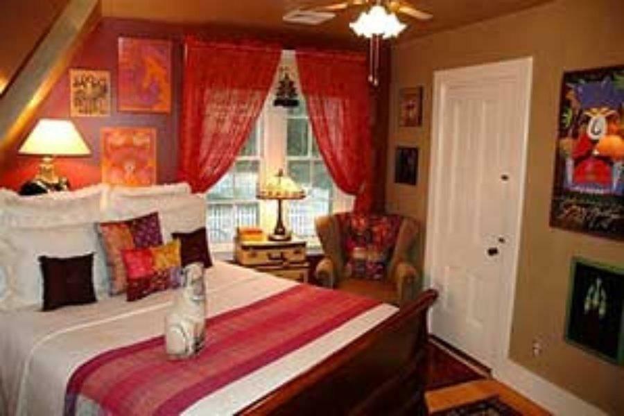Red Elephant Inn Bed And Breakfast North Conway Exterior photo